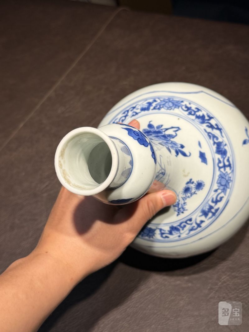 明崇祯 青花开光山水图长颈瓶 - 图14